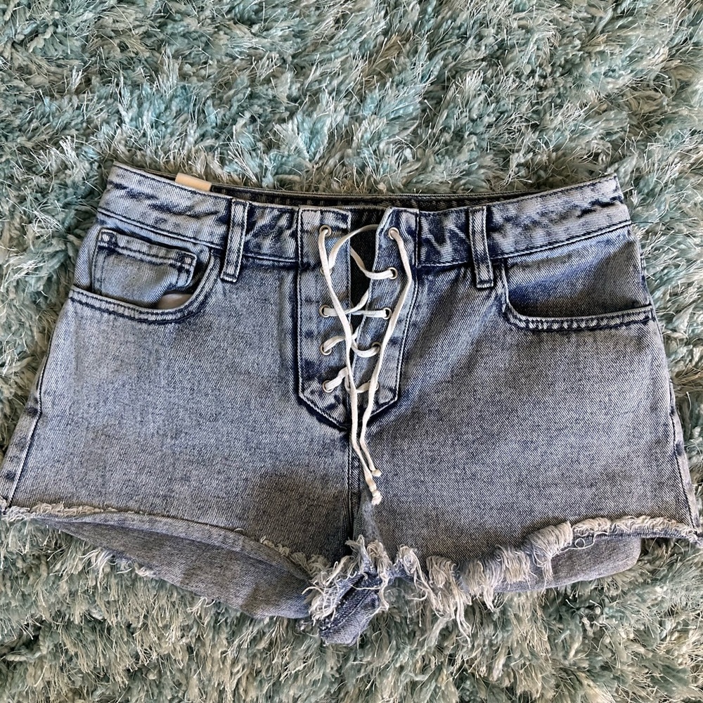 Pacsun high rise lace up Festival jean shorts size 27